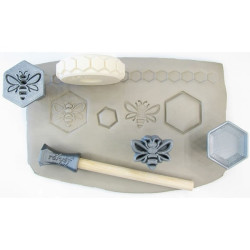 Bees Stamp Set by Spectrum Bees Stamp Set by Spectrum